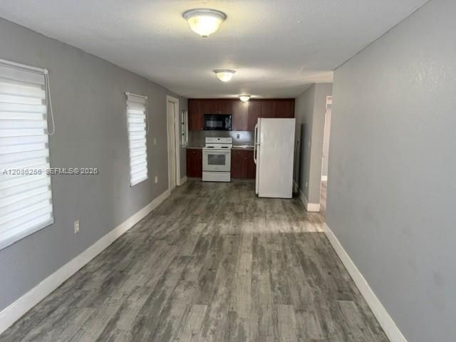 В аренду: $2,250 (2 спален, 1 ванн, 662 Квадратных фут)