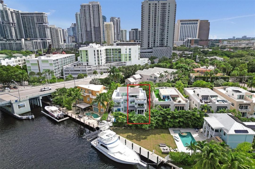 For Rent: $10,000 (4 beds, 3 baths, 2905 Square Feet)