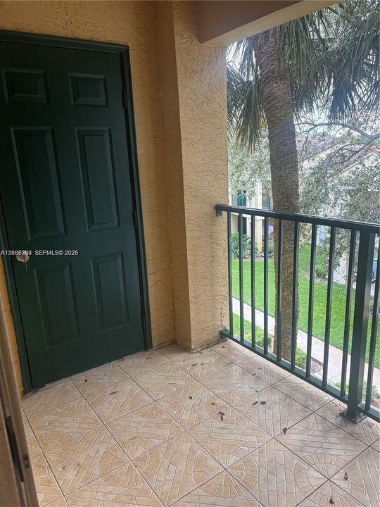 For Sale: $235,000 (2 beds, 2 baths, 1000 Square Feet)