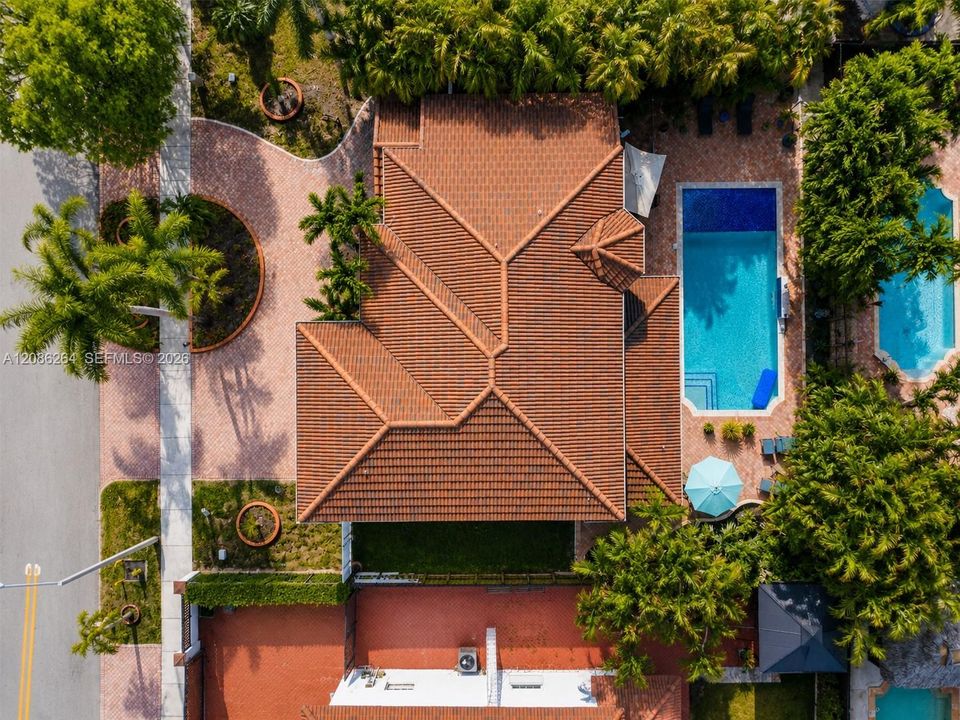 Active With Contract: $4,700 (4 beds, 3 baths, 2607 Square Feet)