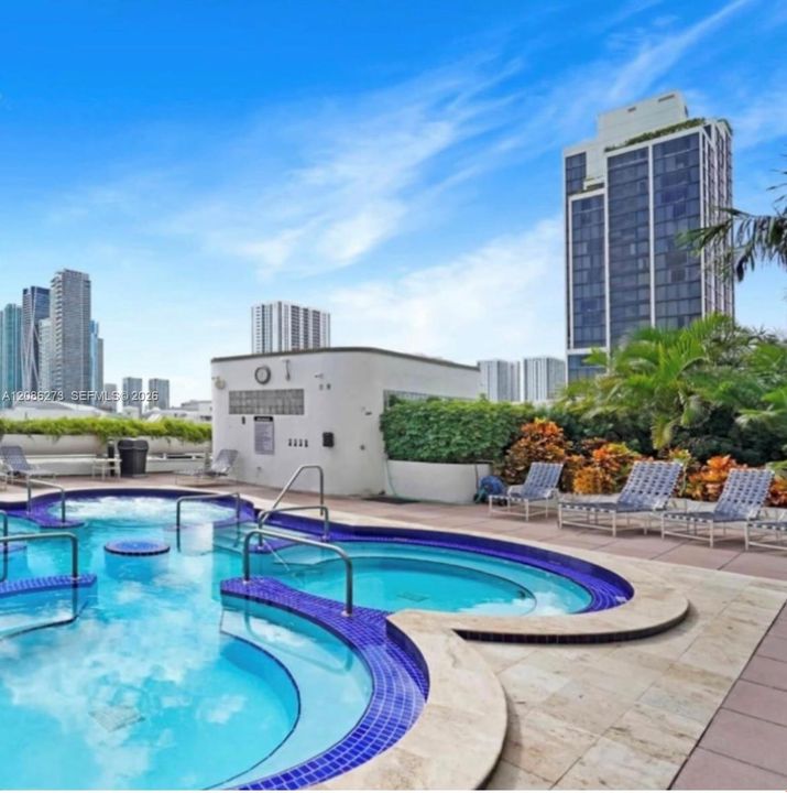 В аренду: $2,900 (1 спален, 1 ванн, 1066 Квадратных фут)