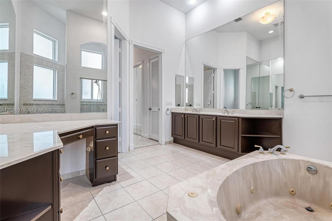 For Sale: $1,199,900 (5 beds, 3 baths, 3123 Square Feet)