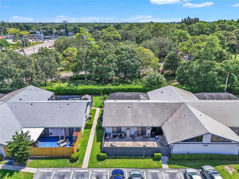 For Rent: $2,800 (3 beds, 2 baths, 1332 Square Feet)