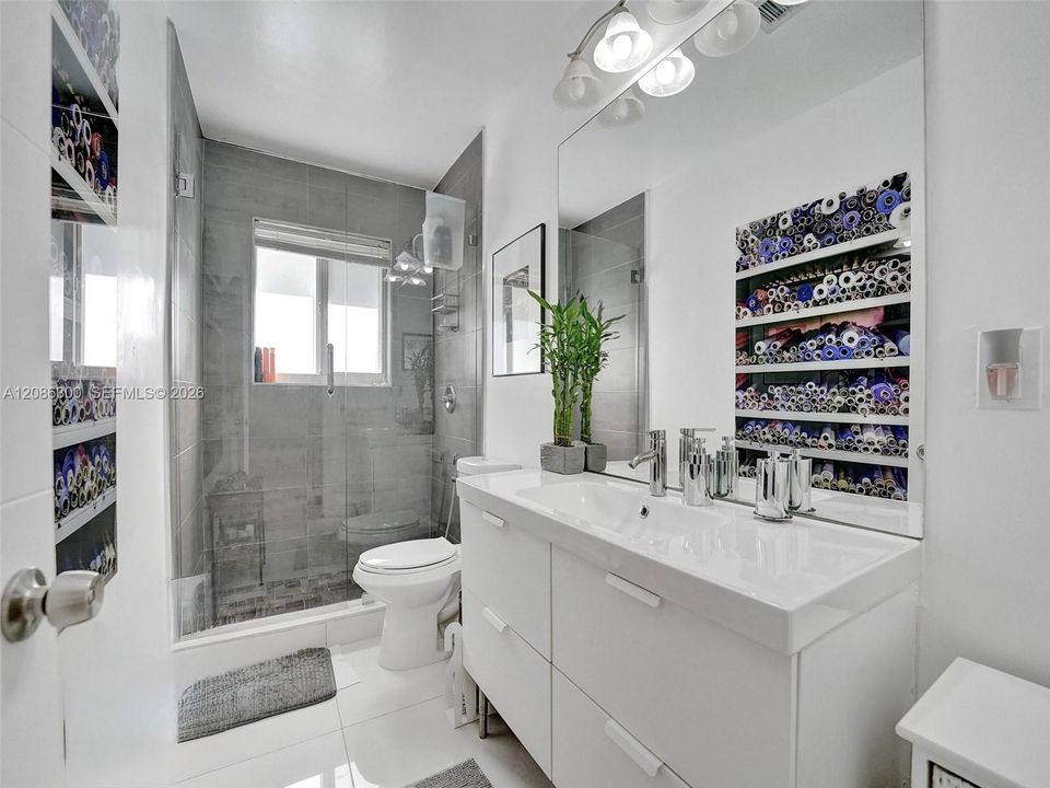 For Sale: $1,079,000 (3 beds, 2 baths, 1547 Square Feet)