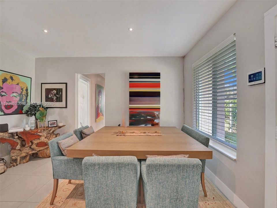 For Sale: $1,079,000 (3 beds, 2 baths, 1547 Square Feet)