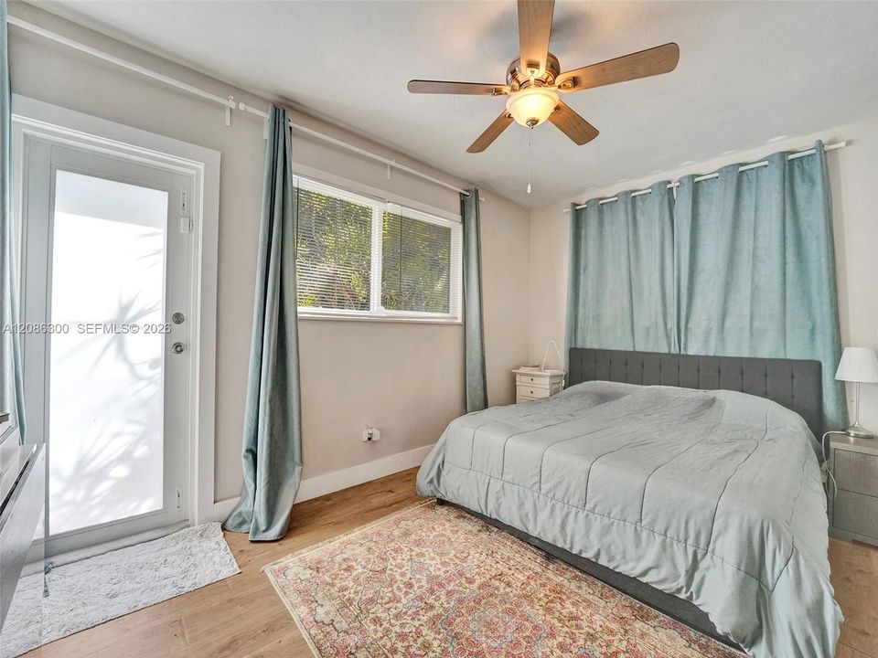 For Sale: $1,079,000 (3 beds, 2 baths, 1547 Square Feet)