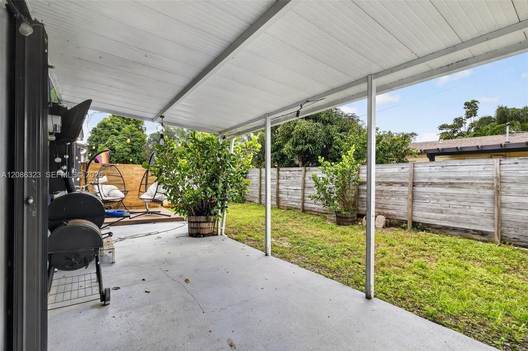 For Sale: $499,900 (3 beds, 2 baths, 1250 Square Feet)