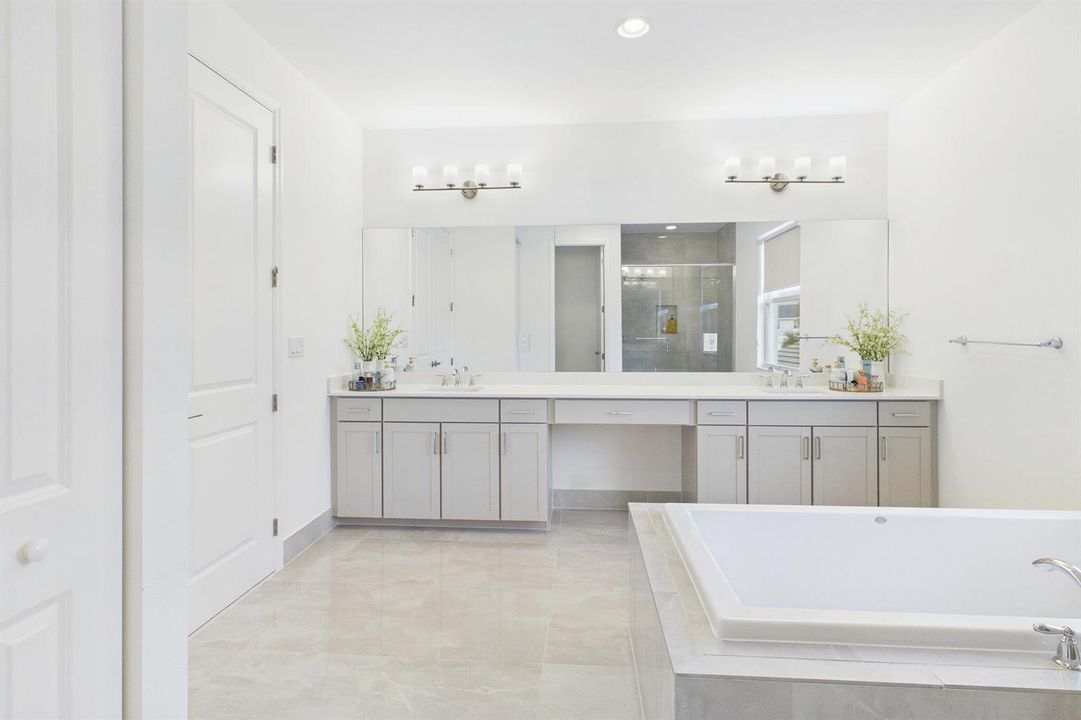 MASTER_BATH_04