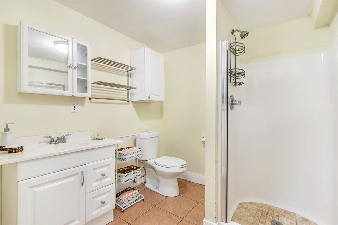 Downstairs Apartment Bath