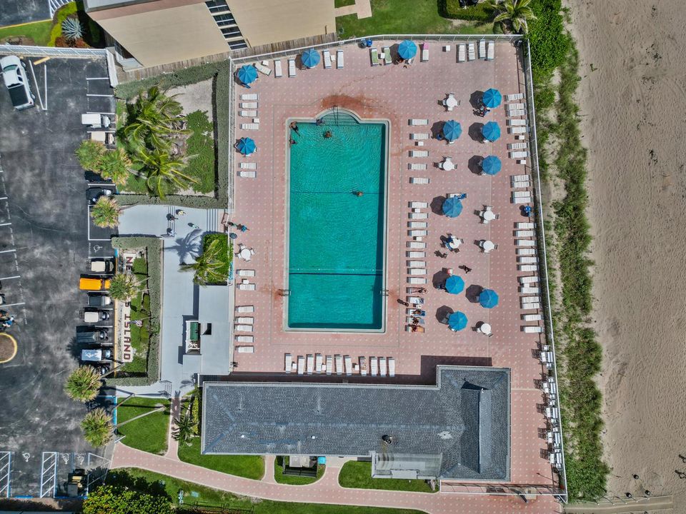 Oceanfront Pool