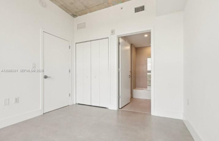 For Rent: $3,350 (2 beds, 2 baths, 1097 Square Feet)