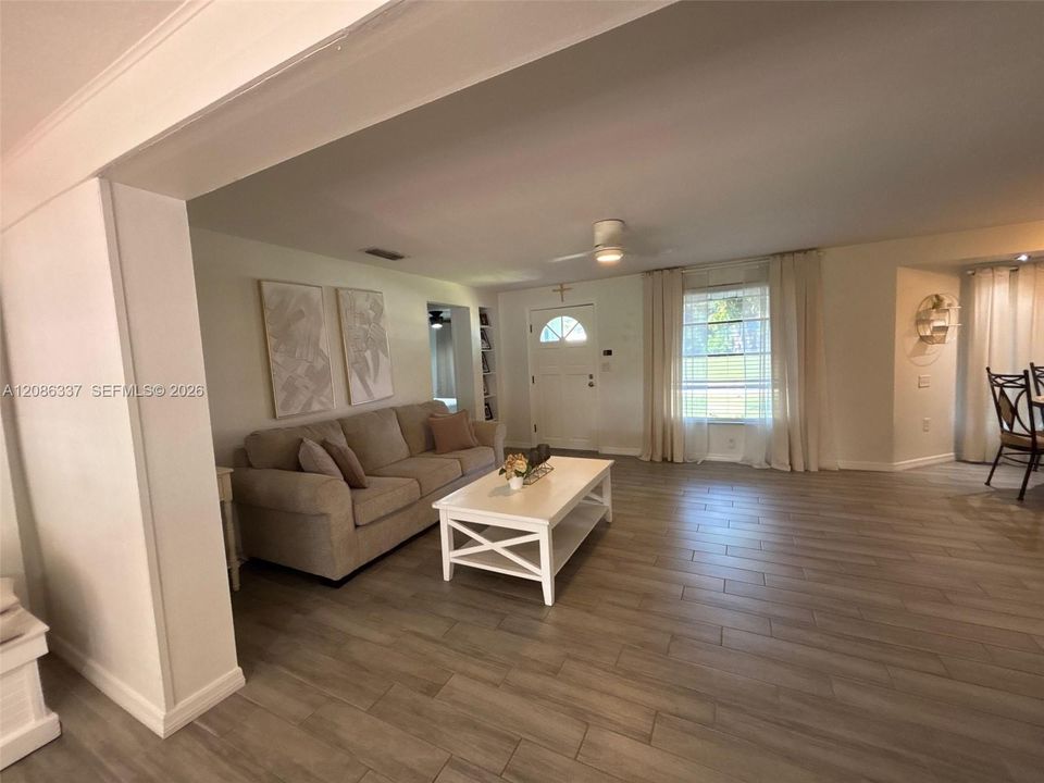 For Rent: $2,250 (3 beds, 2 baths, 0 Square Feet)