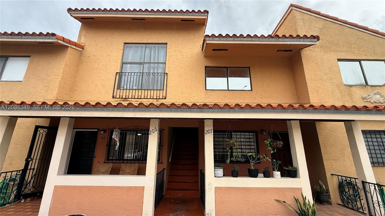 En Renta: $2,200 (2 camas, 2 baños, 755 Pies cuadrados)