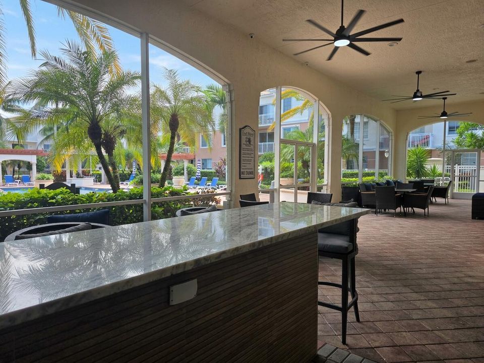 Outdoor Kitchen