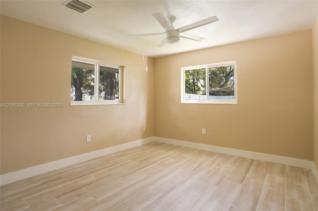 For Rent: $6,500 (4 beds, 3 baths, 1988 Square Feet)