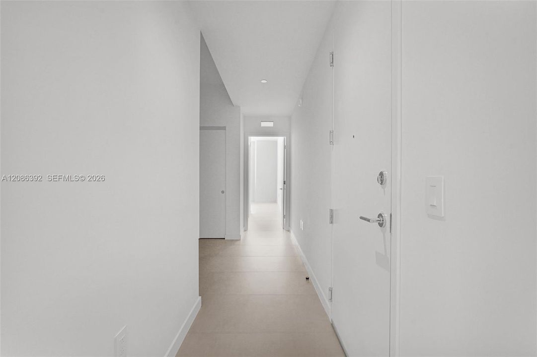 For Rent: $10,000 (2 beds, 3 baths, 1613 Square Feet)