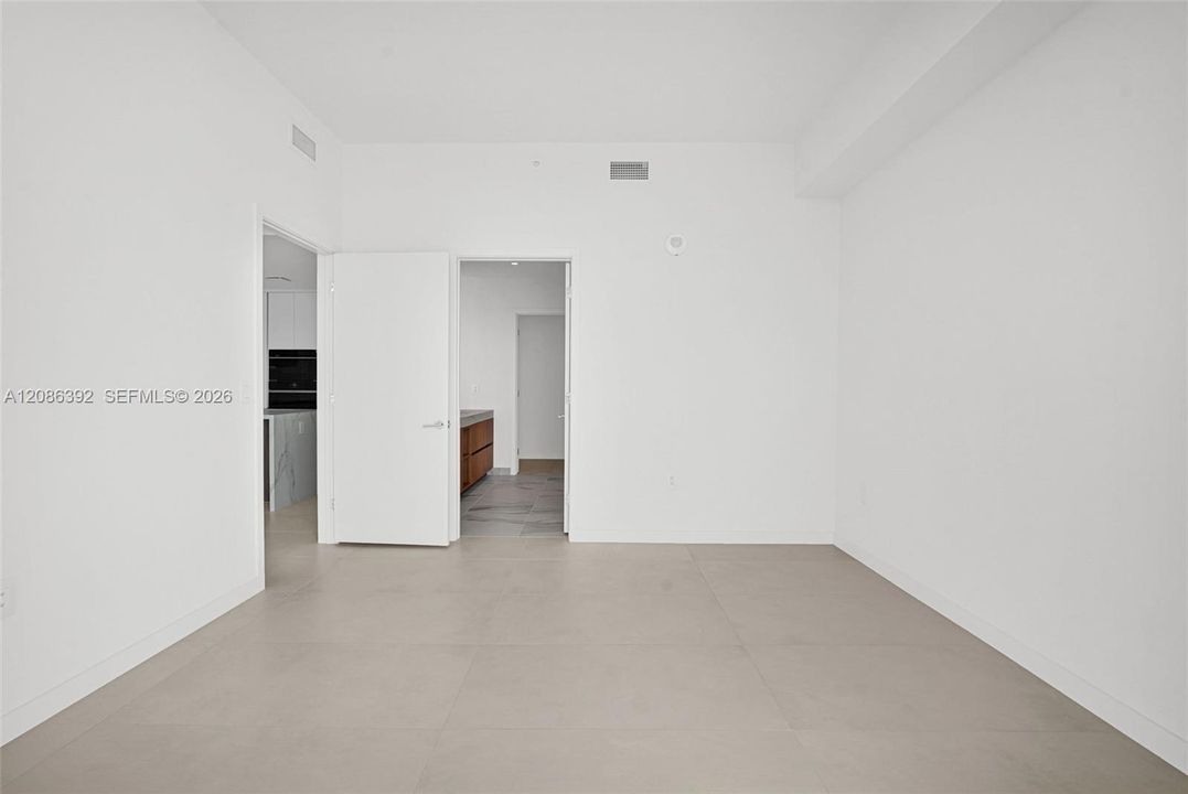 For Rent: $10,000 (2 beds, 3 baths, 1613 Square Feet)