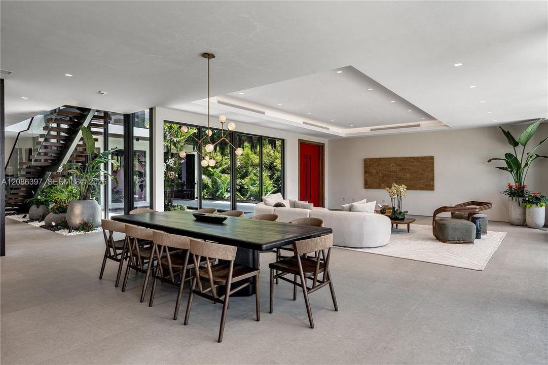 En Venta: $22,000,000 (6 camas, 7 baños, 5723 Pies cuadrados)