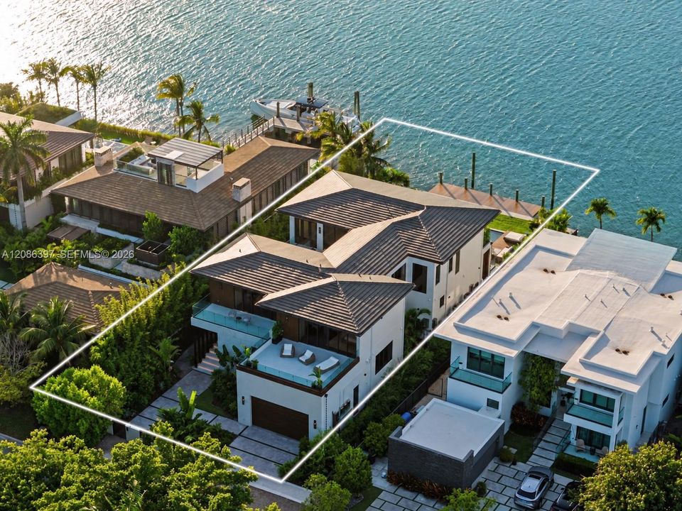 En Venta: $22,000,000 (6 camas, 7 baños, 5723 Pies cuadrados)