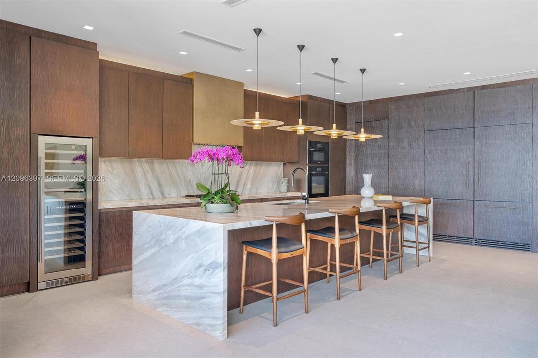 En Venta: $22,000,000 (6 camas, 7 baños, 5723 Pies cuadrados)