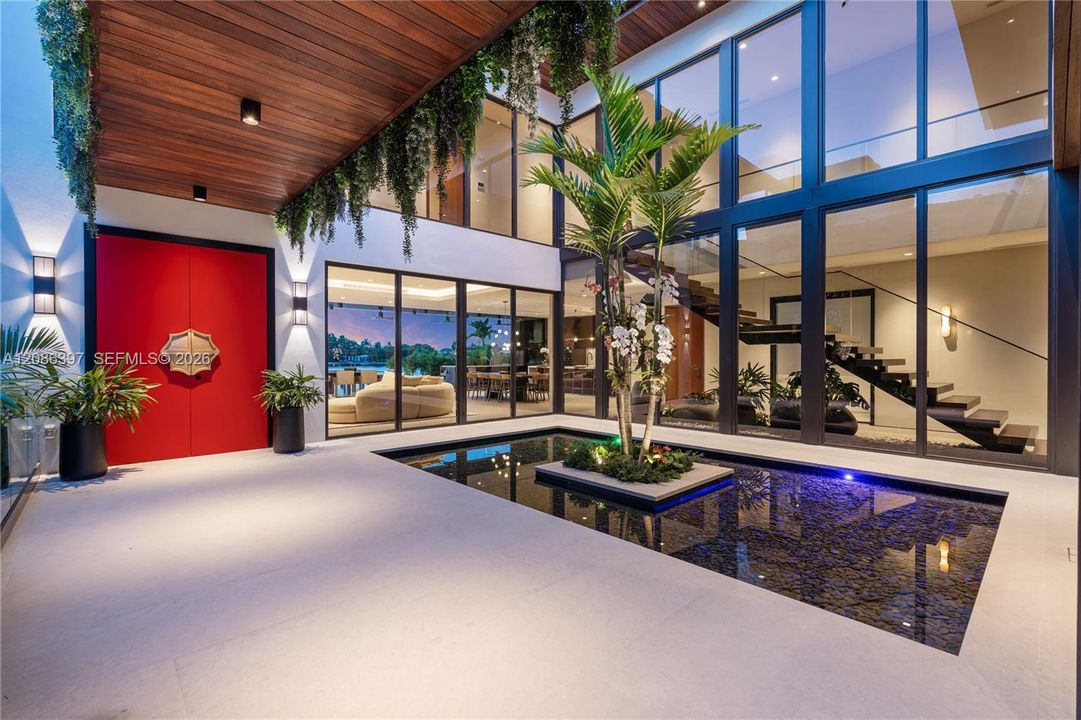 En Venta: $22,000,000 (6 camas, 7 baños, 5723 Pies cuadrados)