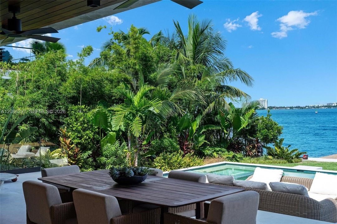 En Venta: $22,000,000 (6 camas, 7 baños, 5723 Pies cuadrados)