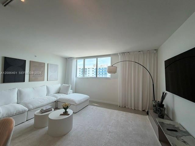 For Rent: $3,700 (2 beds, 227 baths, 750 Square Feet)