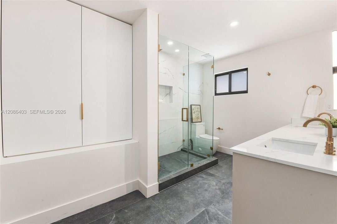 For Sale: $1,490,000 (4 beds, 3 baths, 2060 Square Feet)
