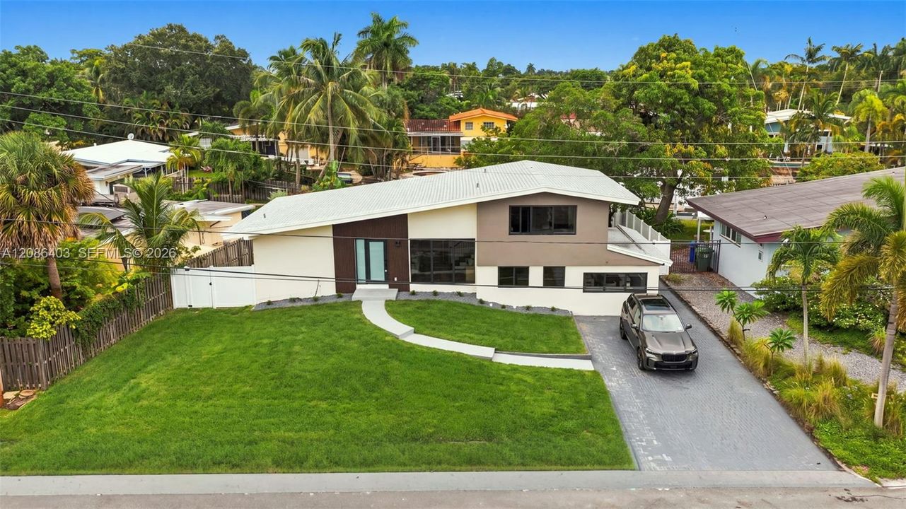 For Sale: $1,490,000 (4 beds, 3 baths, 2060 Square Feet)