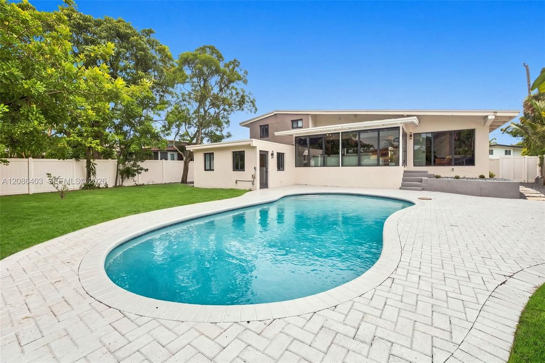 For Sale: $1,490,000 (4 beds, 3 baths, 2060 Square Feet)