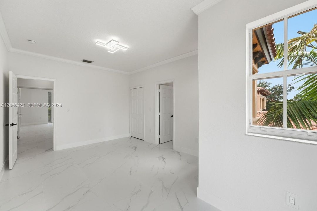 На продажу: $999,990 (5 спален, 4 ванн, 3403 Квадратных фут)