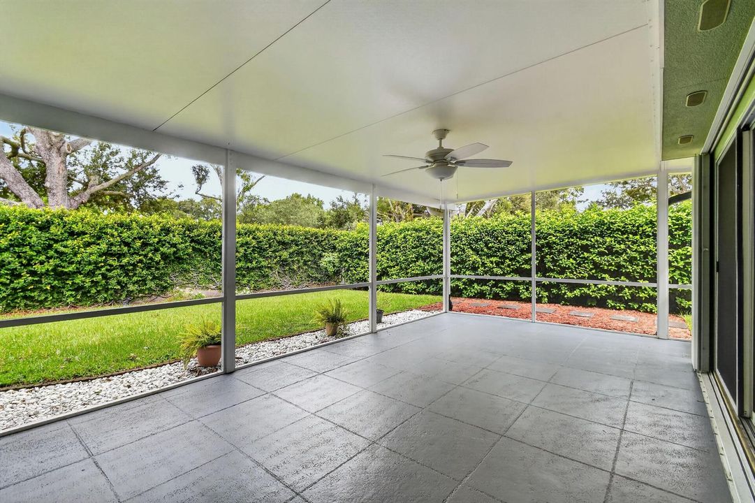 1671SWWaterfallBlvd(48)