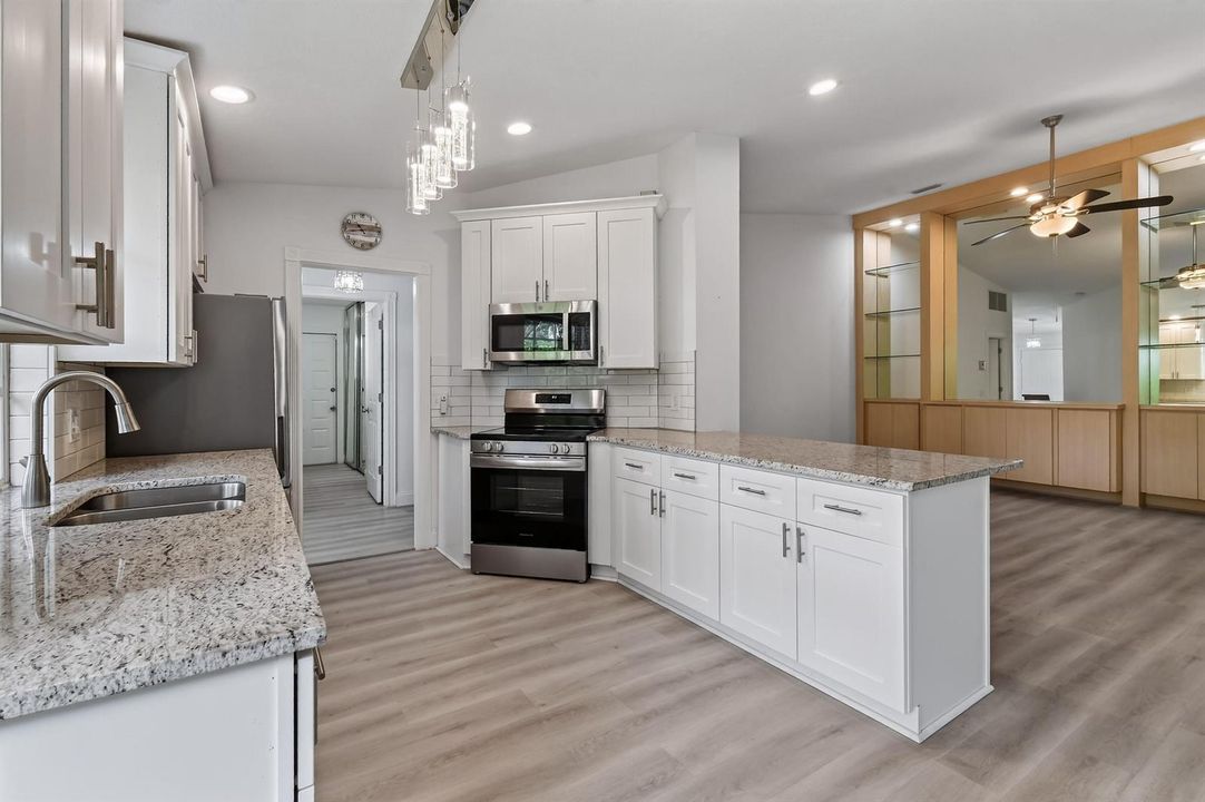 1671SWWaterfallBlvd(21)