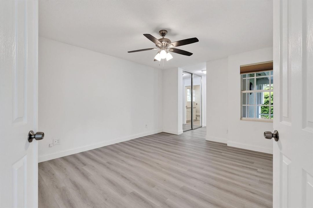1671SWWaterfallBlvd(27)