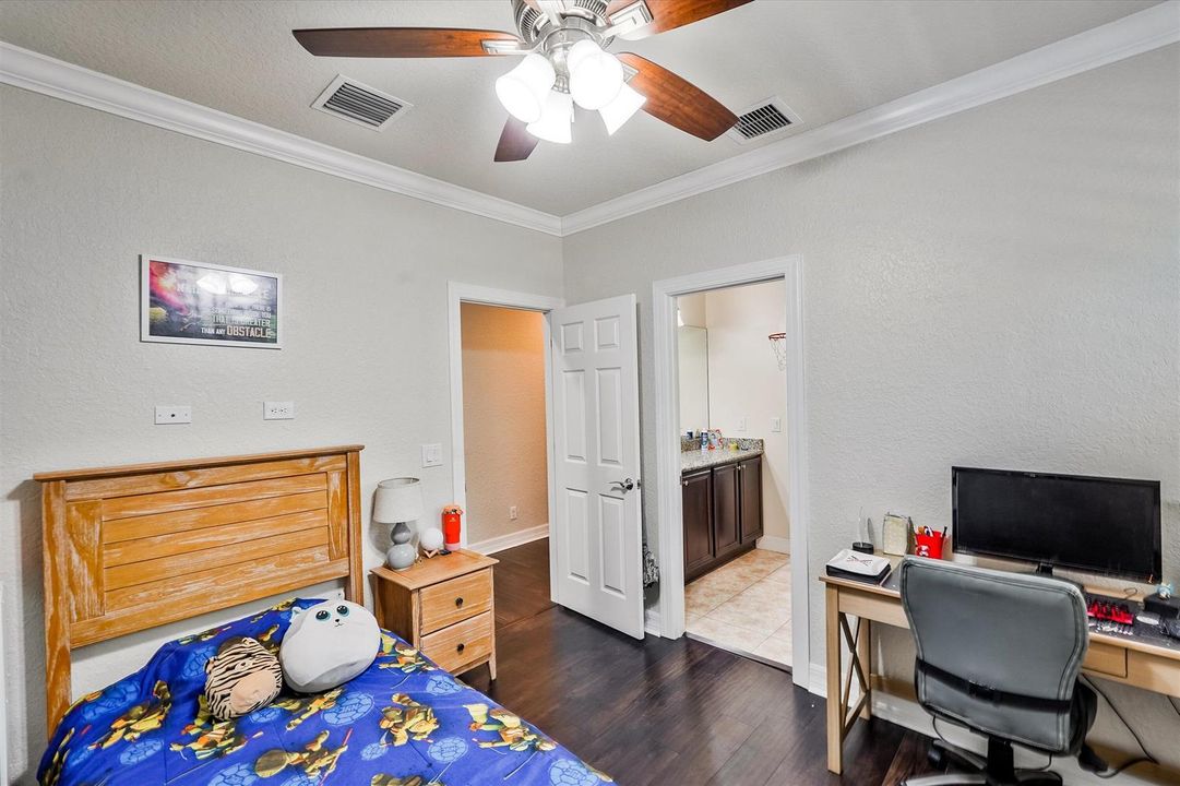 48-4381 SW Gossamer Circle-48