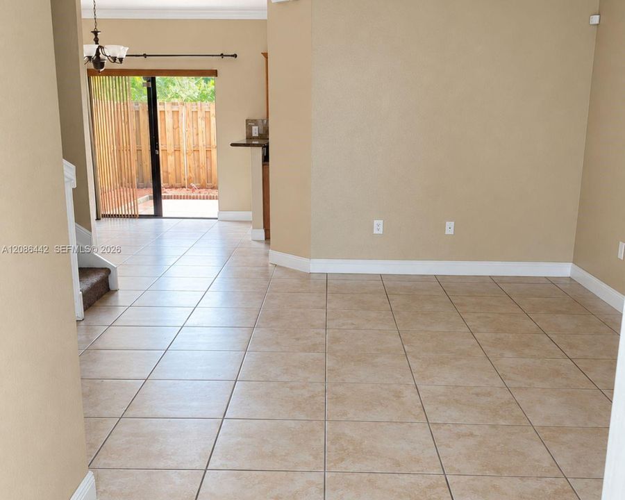 For Rent: $2,900 (3 beds, 2 baths, 1512 Square Feet)