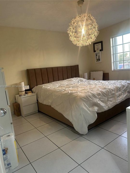 На продажу: $499,999 (3 спален, 2 ванн, 1218 Квадратных фут)
