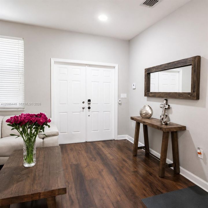 For Rent: $3,500 (3 beds, 2 baths, 1650 Square Feet)
