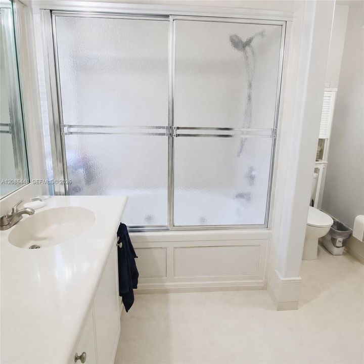 For Rent: $3,500 (3 beds, 2 baths, 1650 Square Feet)