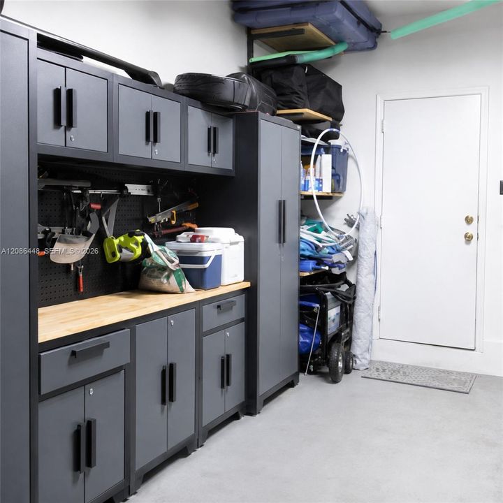 For Rent: $3,500 (3 beds, 2 baths, 1650 Square Feet)