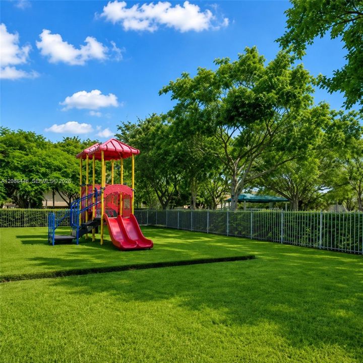 For Rent: $3,500 (3 beds, 2 baths, 1650 Square Feet)