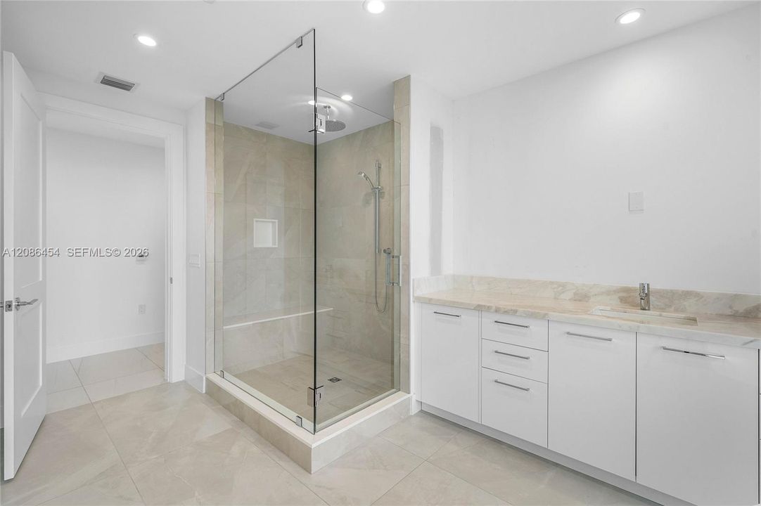 En Venta: $4,499,000 (3 camas, 4 baños, 3109 Pies cuadrados)