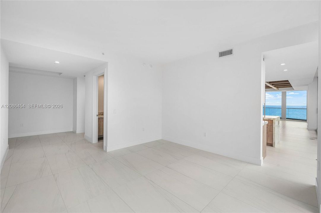 En Venta: $4,499,000 (3 camas, 4 baños, 3109 Pies cuadrados)