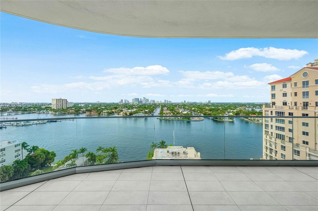 En Venta: $4,499,000 (3 camas, 4 baños, 3109 Pies cuadrados)
