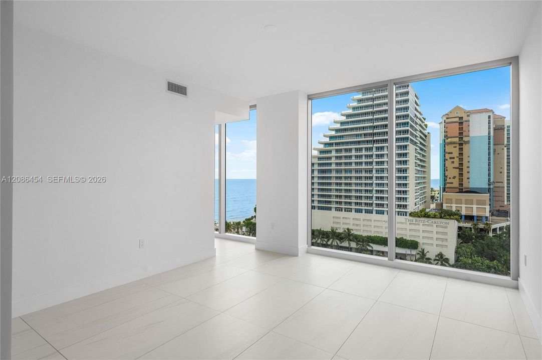 En Venta: $4,499,000 (3 camas, 4 baños, 3109 Pies cuadrados)