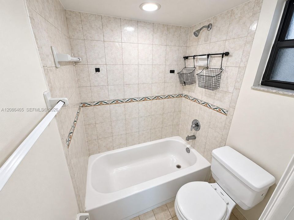 En Renta: $2,300 (2 camas, 1 baños, 1032 Pies cuadrados)