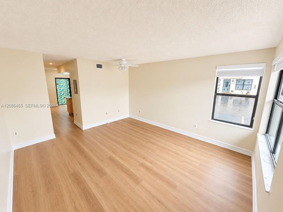 En Renta: $2,300 (2 camas, 1 baños, 1032 Pies cuadrados)