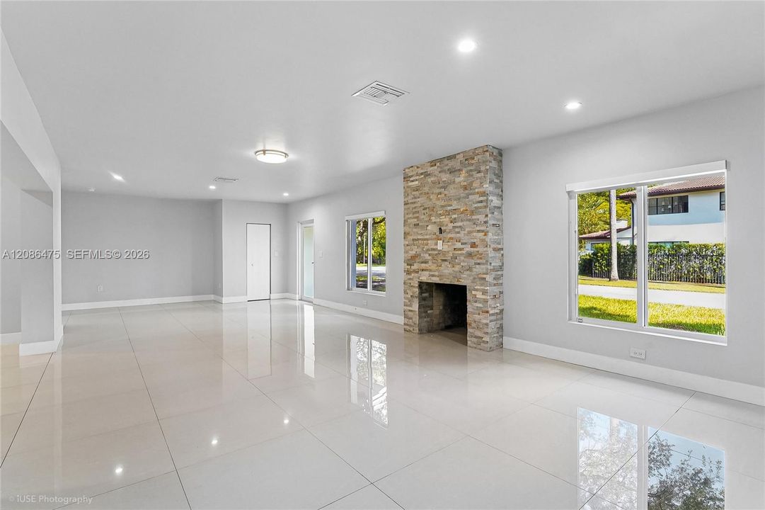For Sale: $1,300,000 (4 beds, 3 baths, 2414 Square Feet)