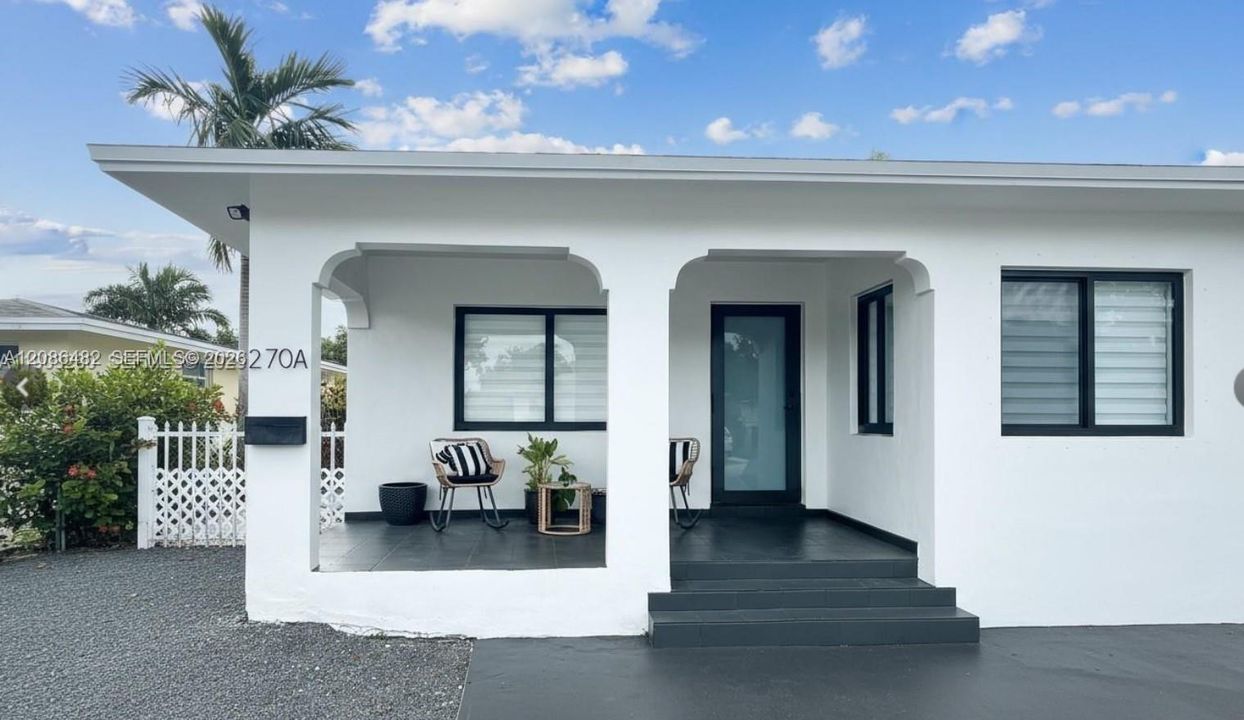 В аренду: $3,200 (3 спален, 2 ванн, 2833 Квадратных фут)