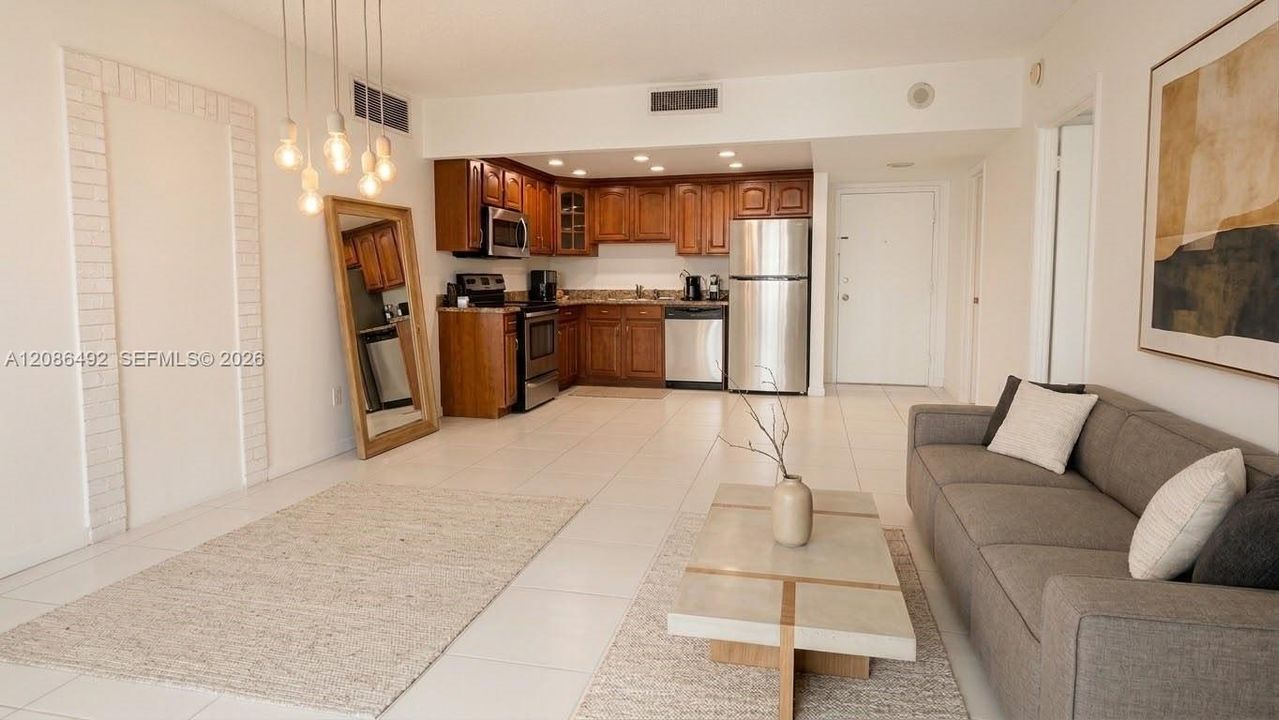 В аренду: $2,400 (2 спален, 1 ванн, 1353 Квадратных фут)